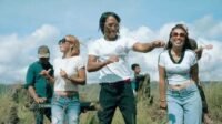 Lirik Lagu Bali Timpal Sirep – Agung Ketut Rai